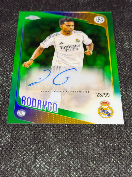 2025-26 Topps Chrome UEFA Club Competitions Autograph Card Green 28/99 - Rodrygo