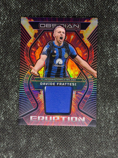 2023-24 Panini Obsidian Soccer Eruption Relic 17/25 - Davide Frattesi