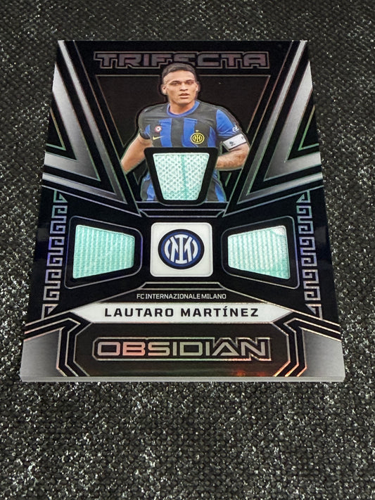 2023-24 Panini Obsidian Soccer Trifecta Material 02/49 - Lautaro Martinez