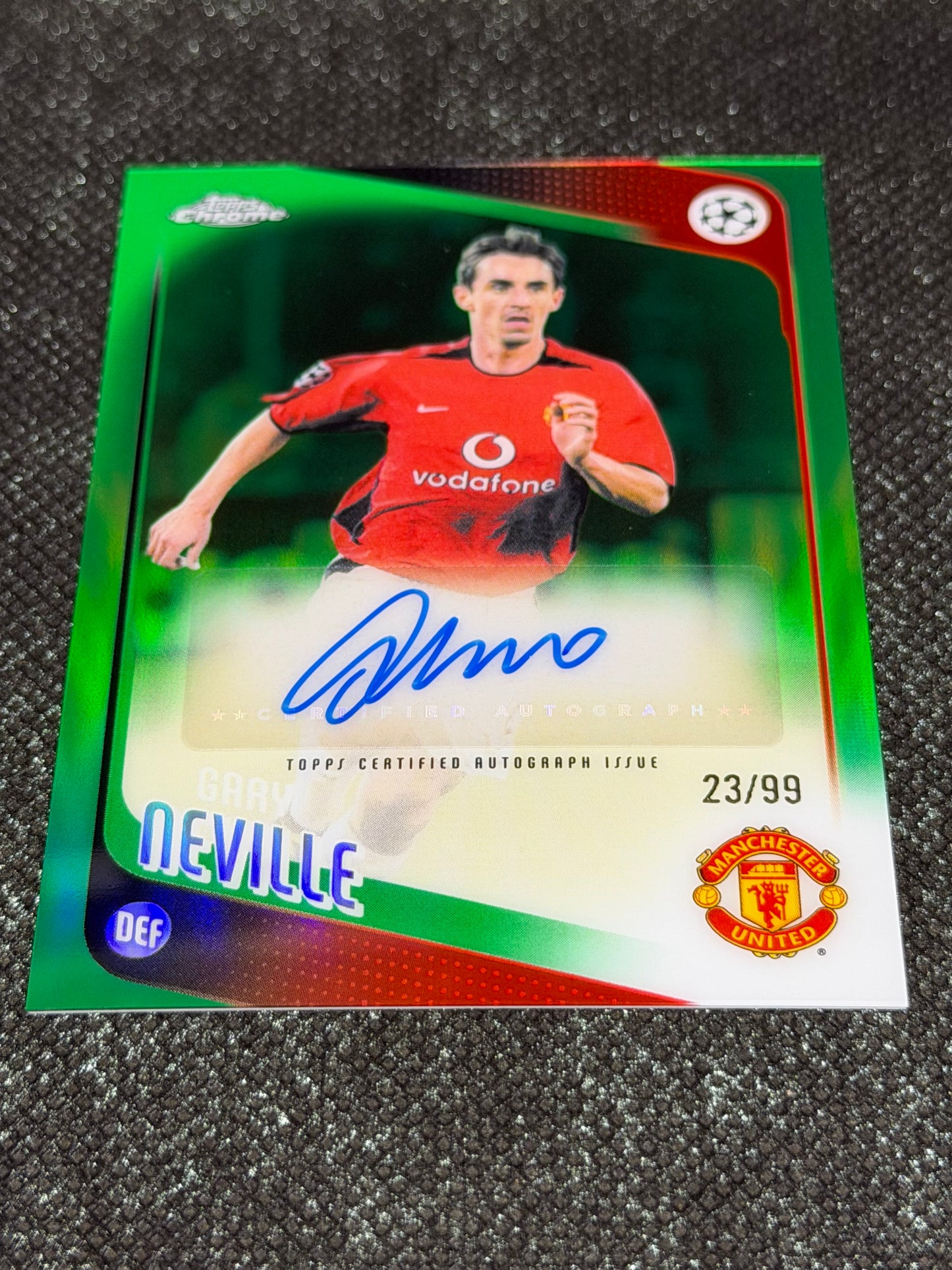 2025-26 Topps Chrome UEFA Club Competitions Green Autograph 23/99 - Gary Neville