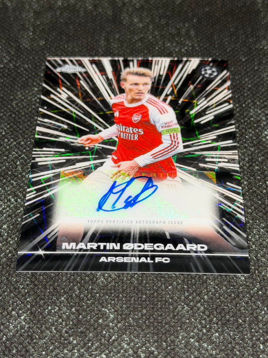 2025-26 Topps Chrome UEFA Club Competitions Black Lazer Autograph Card - Martin Odegaard