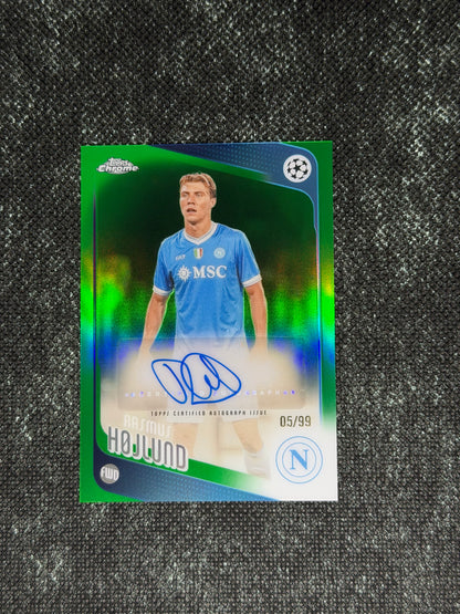 2025-26 Topps Chrome UEFA Club Competitions Green Autograph Card 85/99 - Rasmus Hojlund