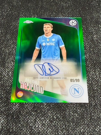 2025-26 Topps Chrome UEFA Club Competitions Green Autograph Card 85/99 - Rasmus Hojlund