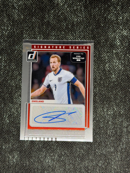 2025-26 Panini Donruss Road To FIFA World Cup 26 Soccer Signature Series - Harry Kane