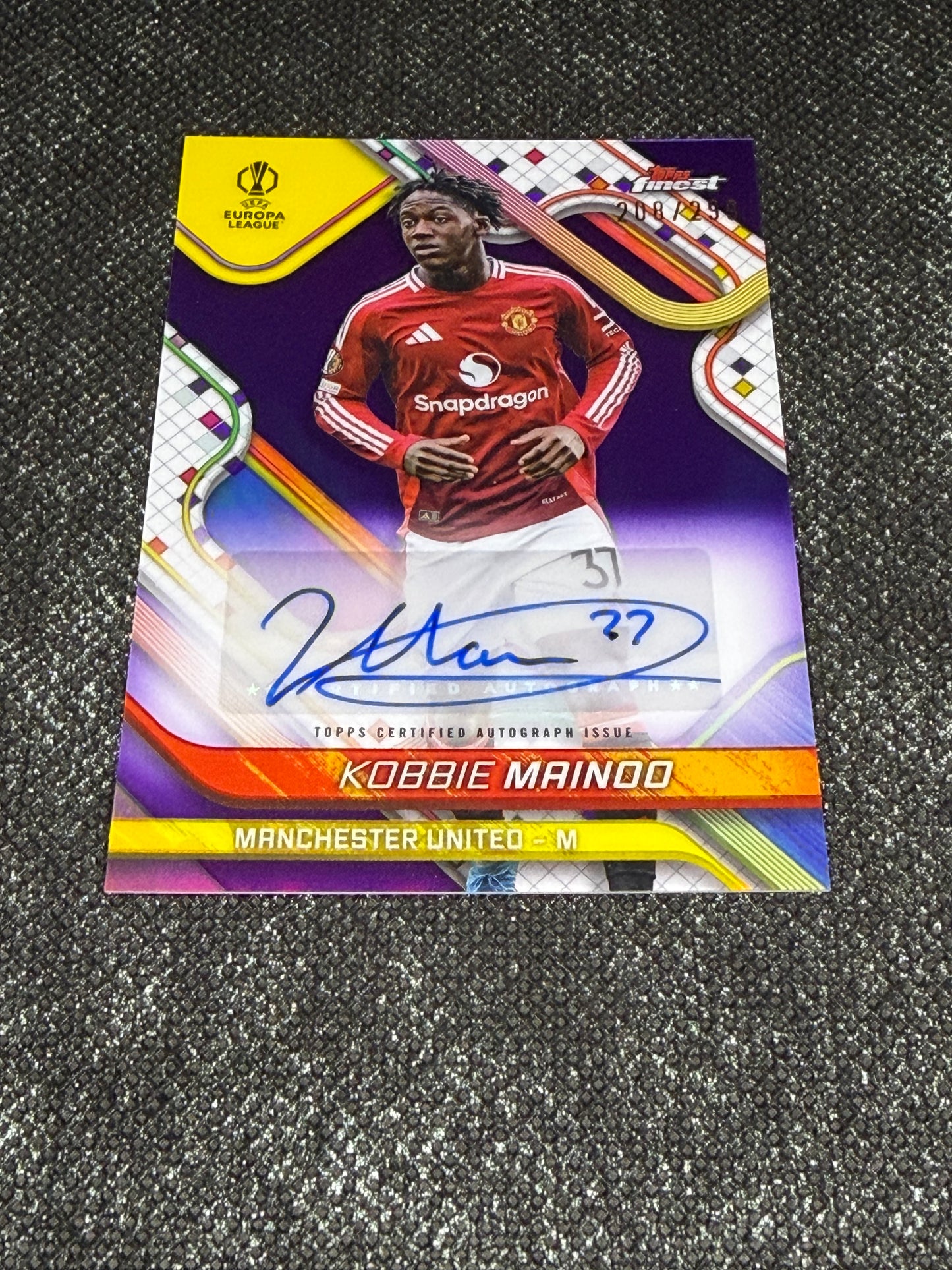 2024-25 Topps Finest UEFA Club Competitions Base Card Autograph Variation Purple 208/299 - Kobbie Mainoo