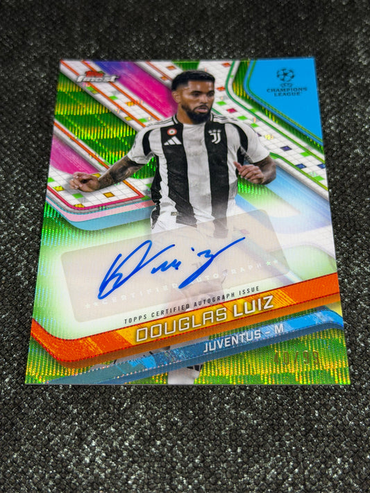 2024-25 Topps Finest UEFA Club Competitions Base Card Autograph Variation Green 40/99 - Douglas Luiz