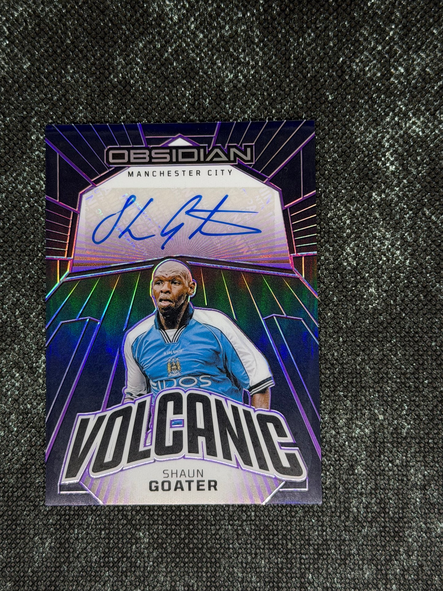 2023-24 Panini Obsidian Soccer Volcanic Signatures 44/50 - Shaun Goater