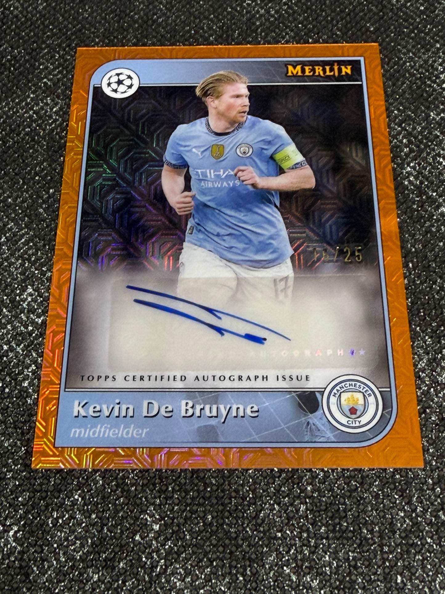 2024-25 Topps Merlin UEFA Club Competitions Autograph Card Orange 16/25 - Kevin De Bruyne