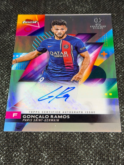 2023-24 Topps Finest UEFA Champions League Base Card Autograph Variation - Goncalo Ramos