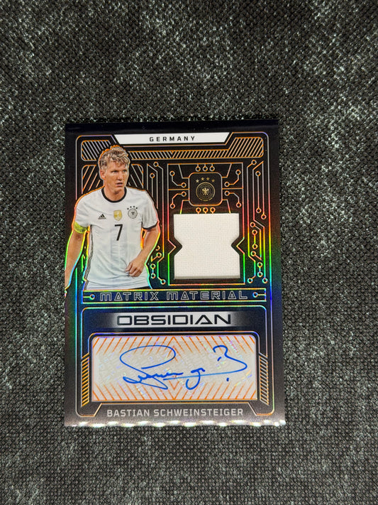 2022-23 Panini Obsidian Soccer Matrix Material Autographs Orange 1/6 - Bastian Schweinsteiger