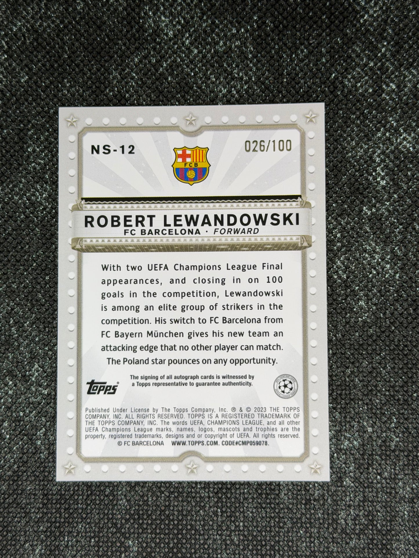 2022-23 Topps UEFA Club Competitions Flagship Now Starring Autograph 026/100 - Robert Lewandowski