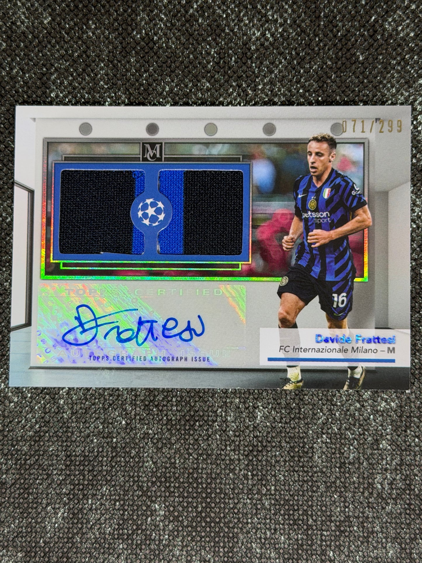 2024-25 Topps Museum Collection UEFA Club Competitions Signature Swatches Dual Relic Autograph Card 071/299 - Davide Frattesi