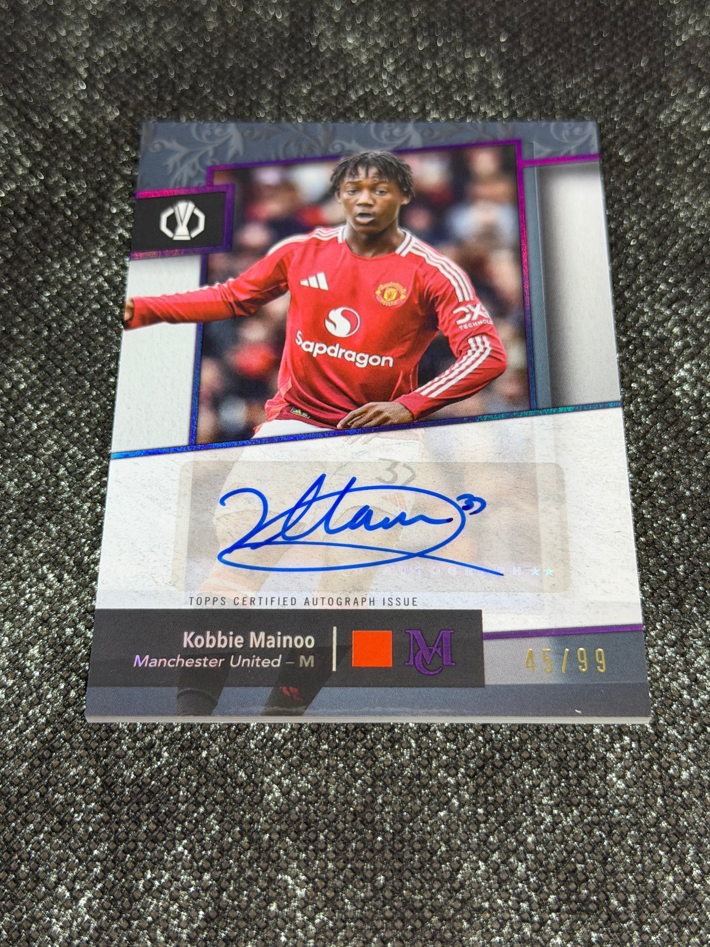 2024-25 Topps Museum Collection UEFA Club Competitions Archival Autograph 45/99 - Kobbie Mainoo (Copy)