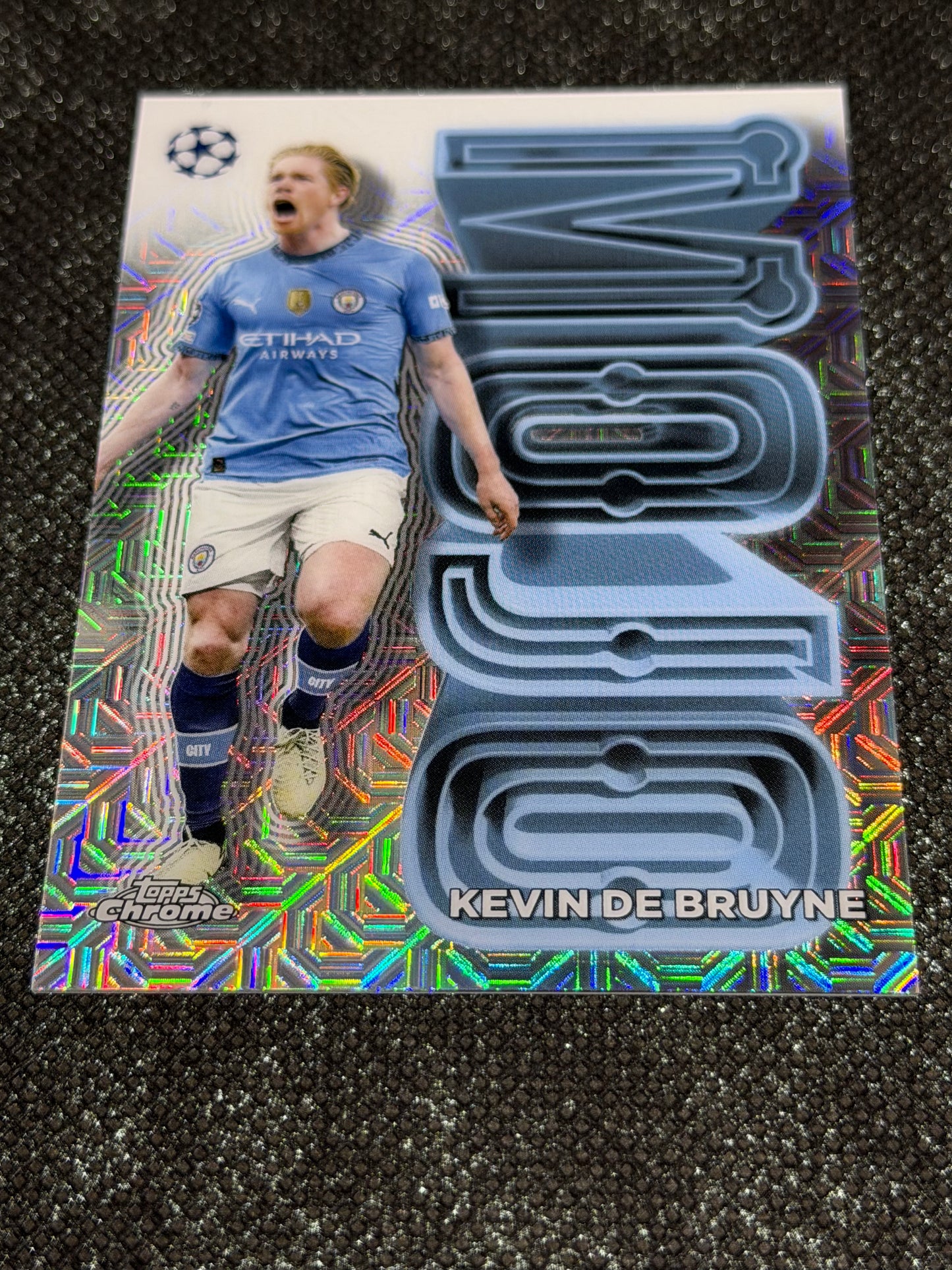 2023-24 Topps Chrome UEFA Champions League Mojo Insert (Case Hit) - Kevin De Bruyne