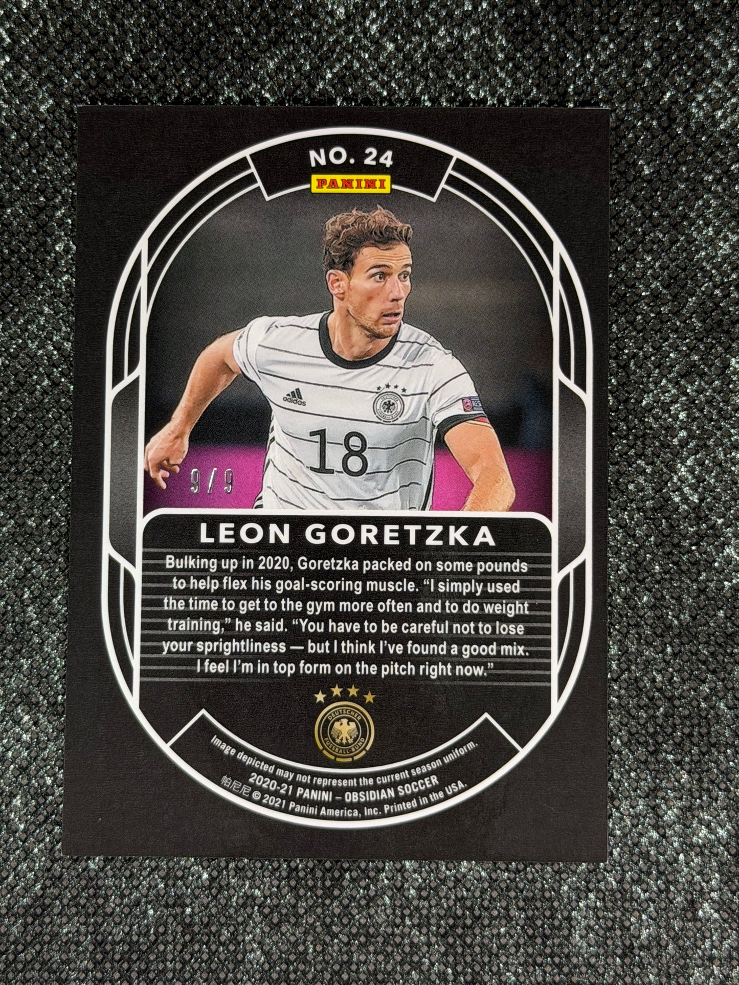 2020-21 Panini - Obsidian Soccer Pitch Black Insert (Case Hit) 9/9 - Leon Goretzka