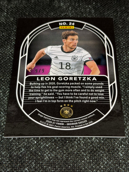 2020-21 Panini - Obsidian Soccer Pitch Black Insert (Case Hit) 9/9 - Leon Goretzka