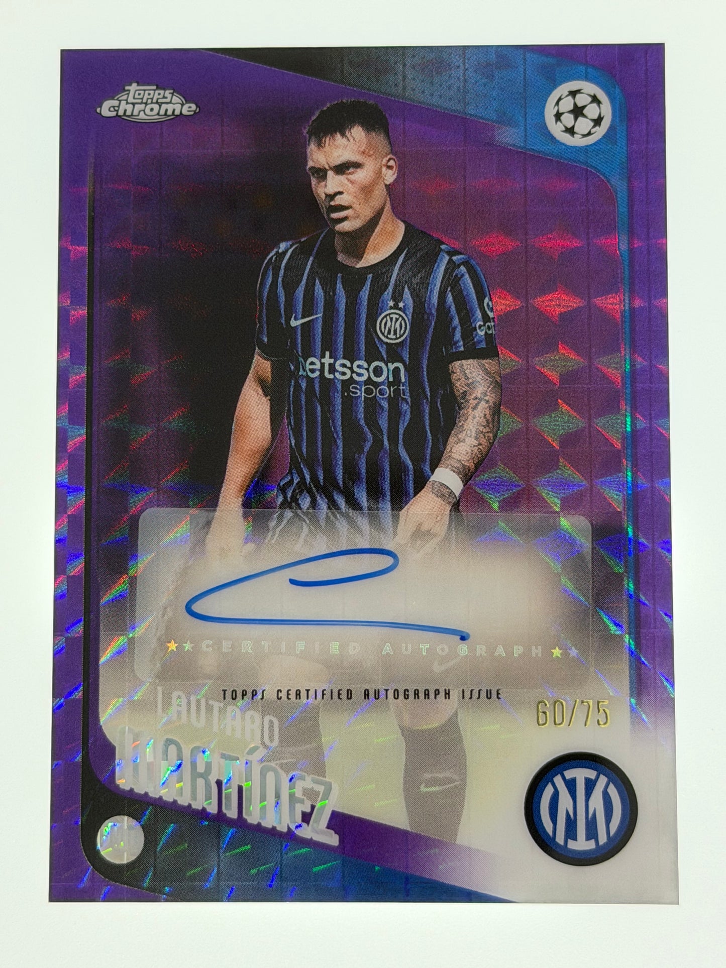 2025-26 Topps UEFA Club Competitions Autograph Card Purple Geometric 60/75 - Lautaro Martinez