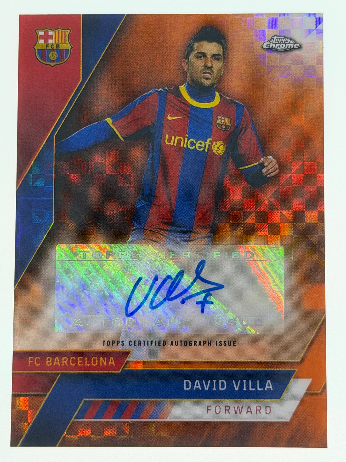 2022-23 Topps Chrome Barcelona Autograph Card Orange Mojo 19/25 - David Villa