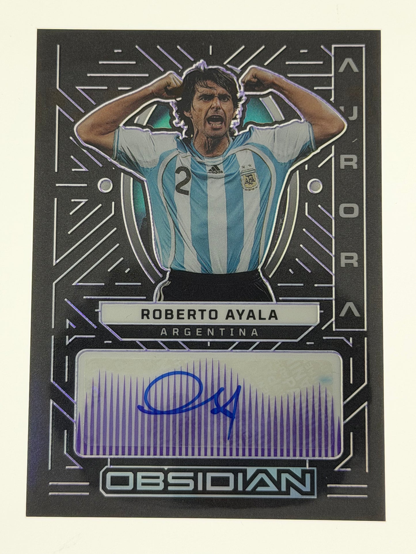 2022-23 Panini Obsidian Soccer Aurora Autographs 10/50 - Roberto Ayala
