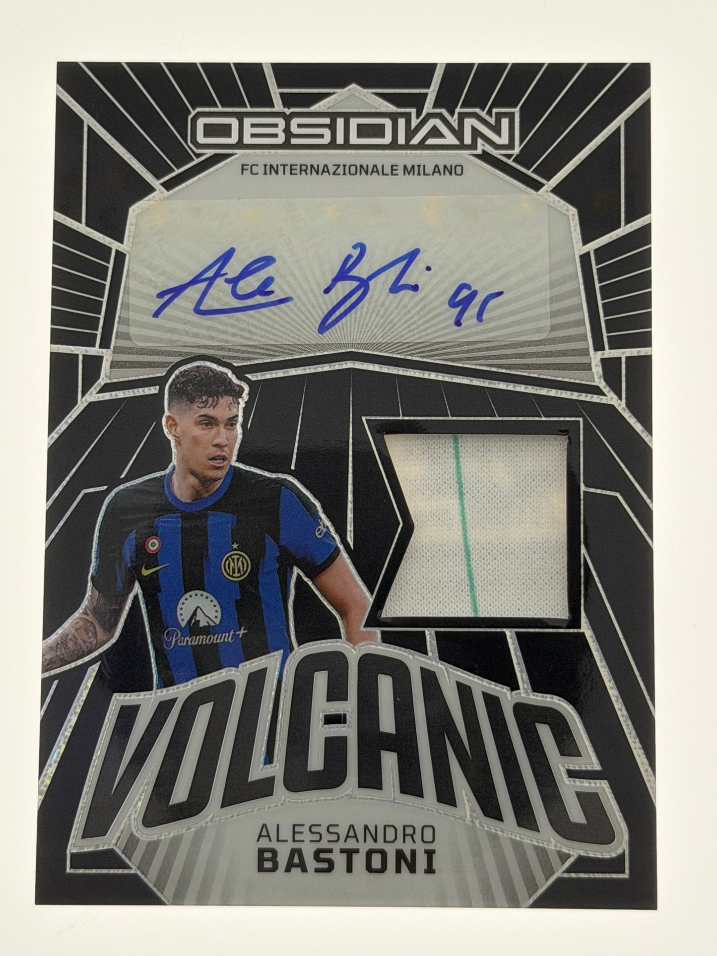2023-24 Panini - Obsidian Soccer Volcanic Materials Autograph 096/199 - Alessandro Bastoni