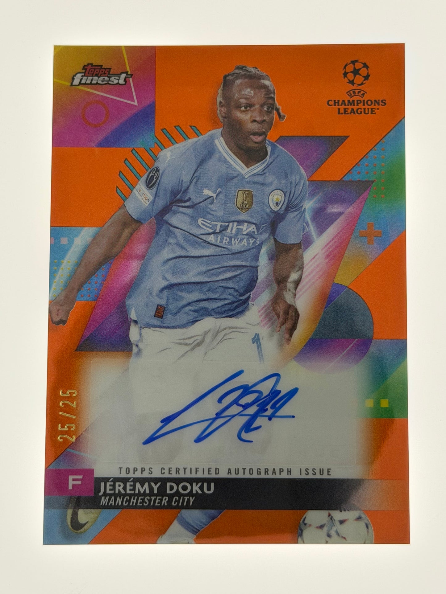 2023-24 Topps Finest UEFA Club Competitions Autograph Orange 25/25 - Jeremy Doku